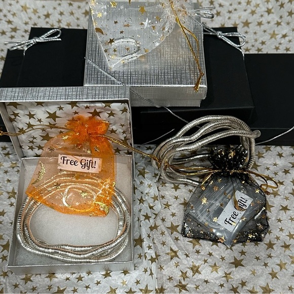 Rare Silver Plated Modable Flexible Necklace New in Box w/Free Gift - Picture 16 of 16